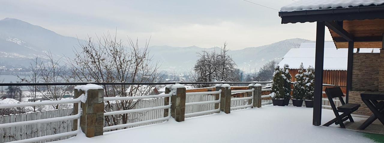 Casa Yla Villa Piatra Neamţ Buitenkant foto