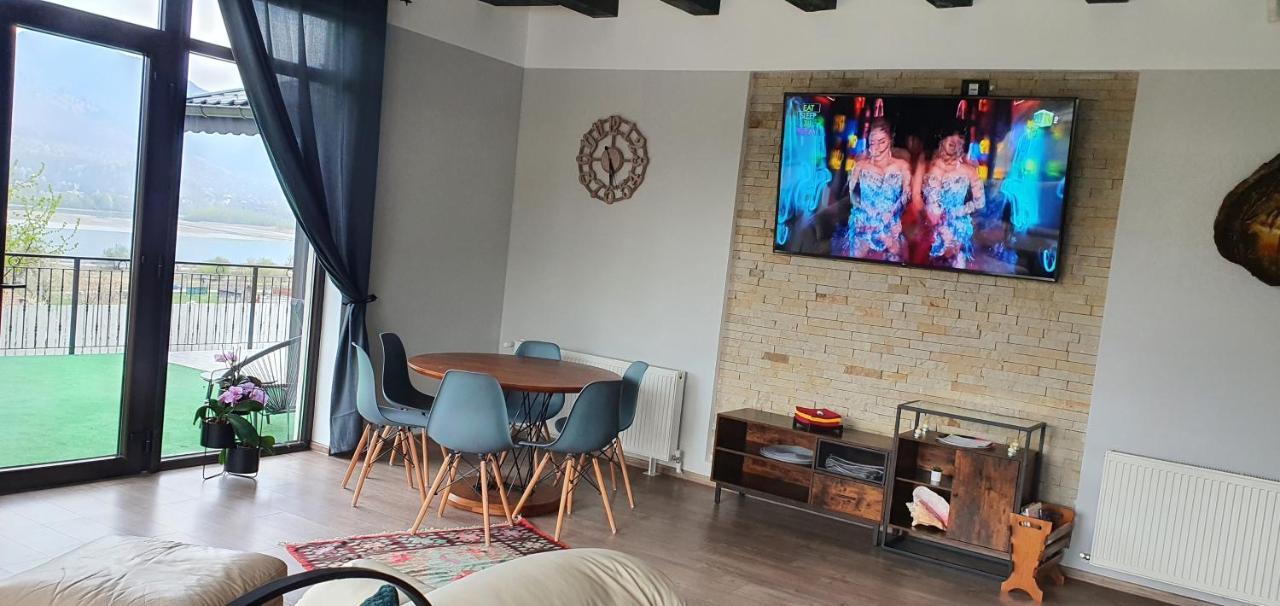 Casa Yla Villa Piatra Neamţ Buitenkant foto