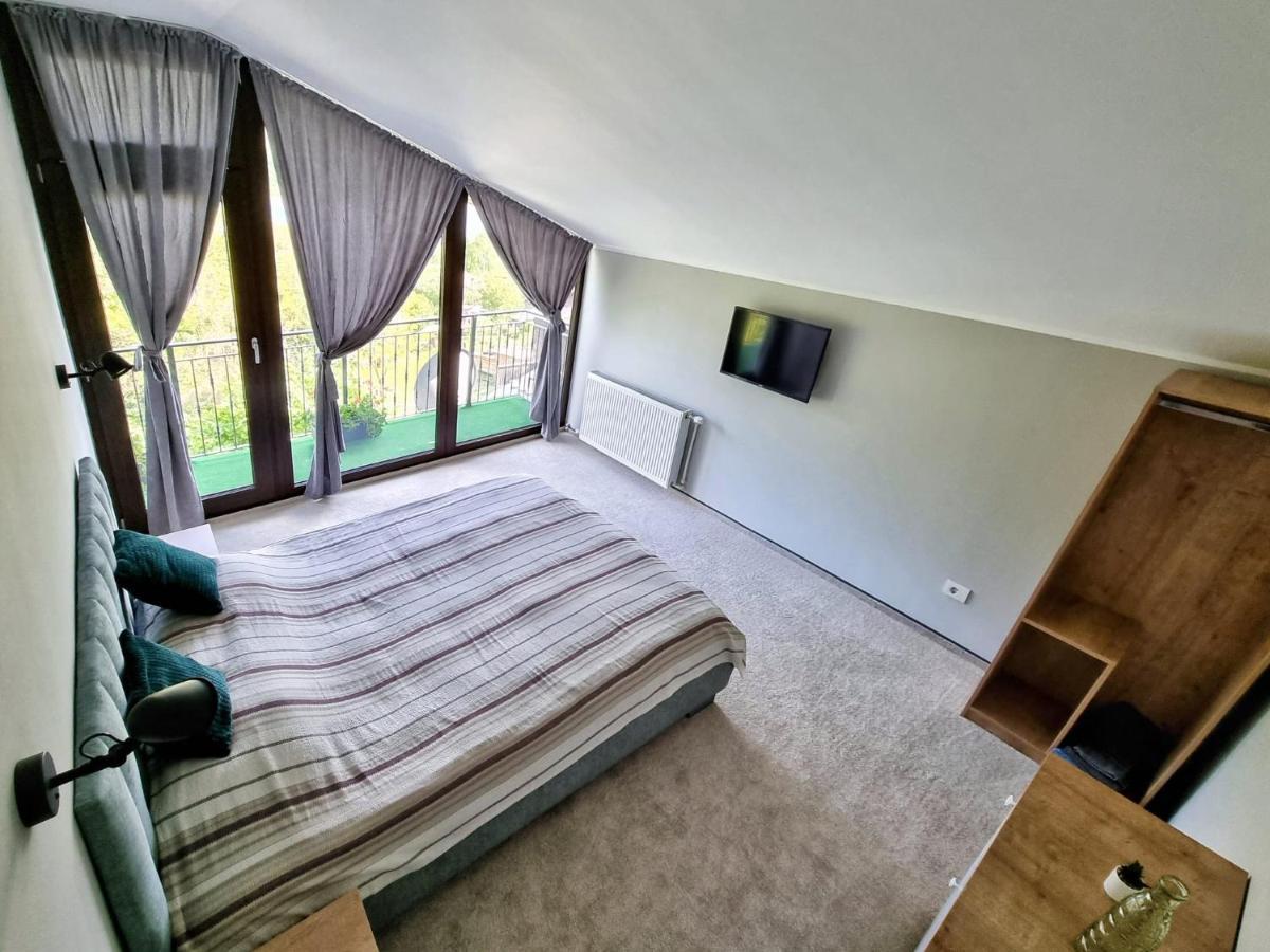 Casa Yla Villa Piatra Neamţ Buitenkant foto