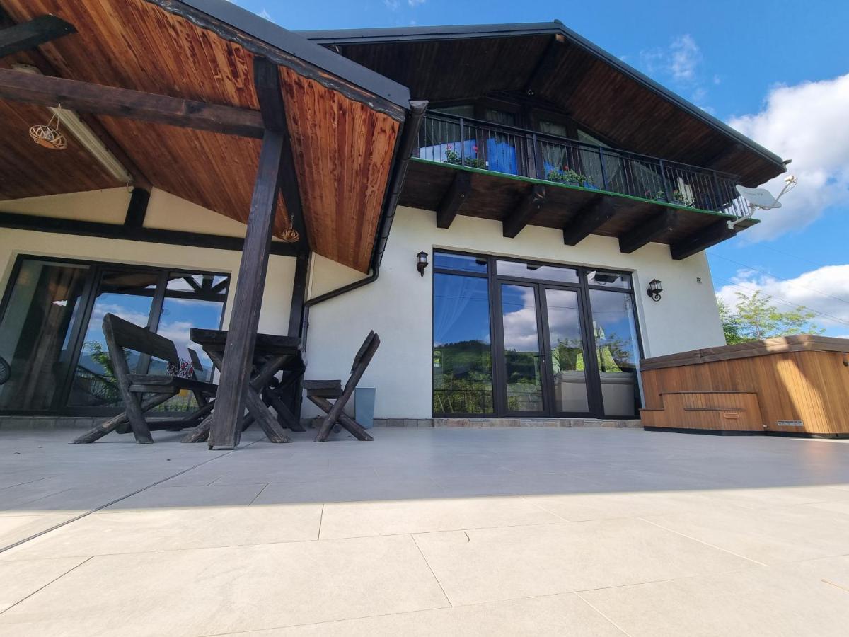 Casa Yla Villa Piatra Neamţ Buitenkant foto