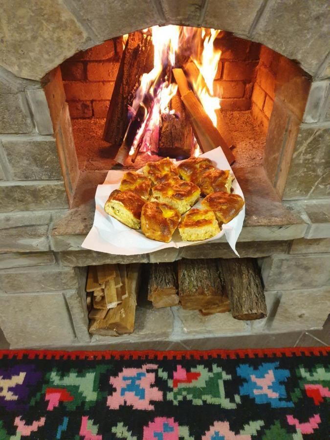 Casa Yla Villa Piatra Neamţ Buitenkant foto